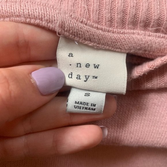 A New Day Pink Crew Neck Sweater - Picture 4 of 4